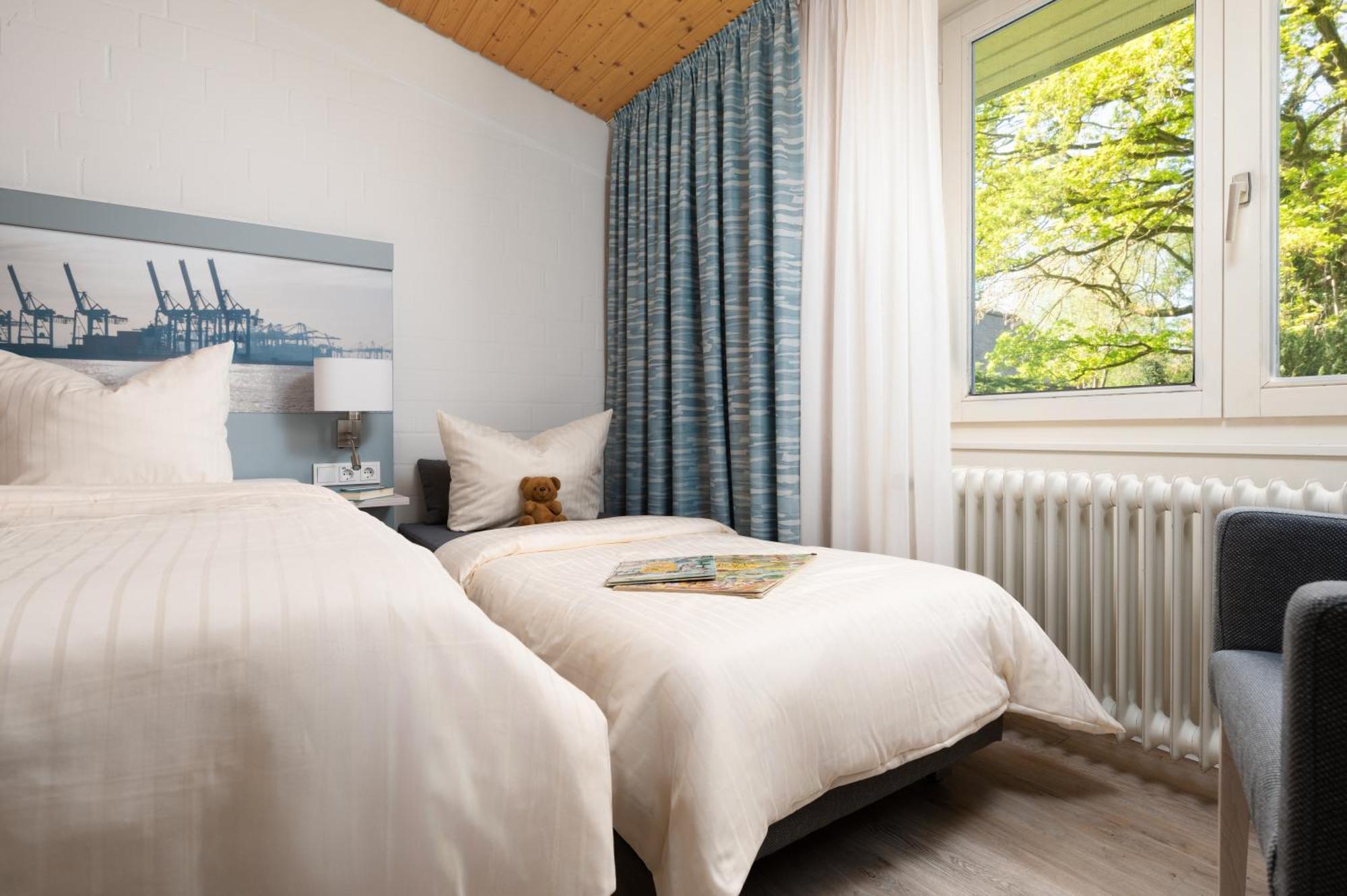 Zur Rennbahn Hotel Drage  Ngoại thất bức ảnh
